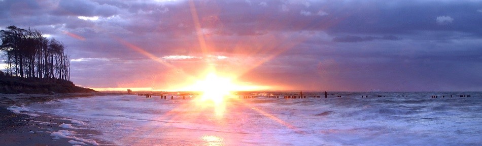Strand Torfbruecke (Graal-Mueritz)
Sonne Wasser Langzeitbelichtung
Foto: Lilienthal